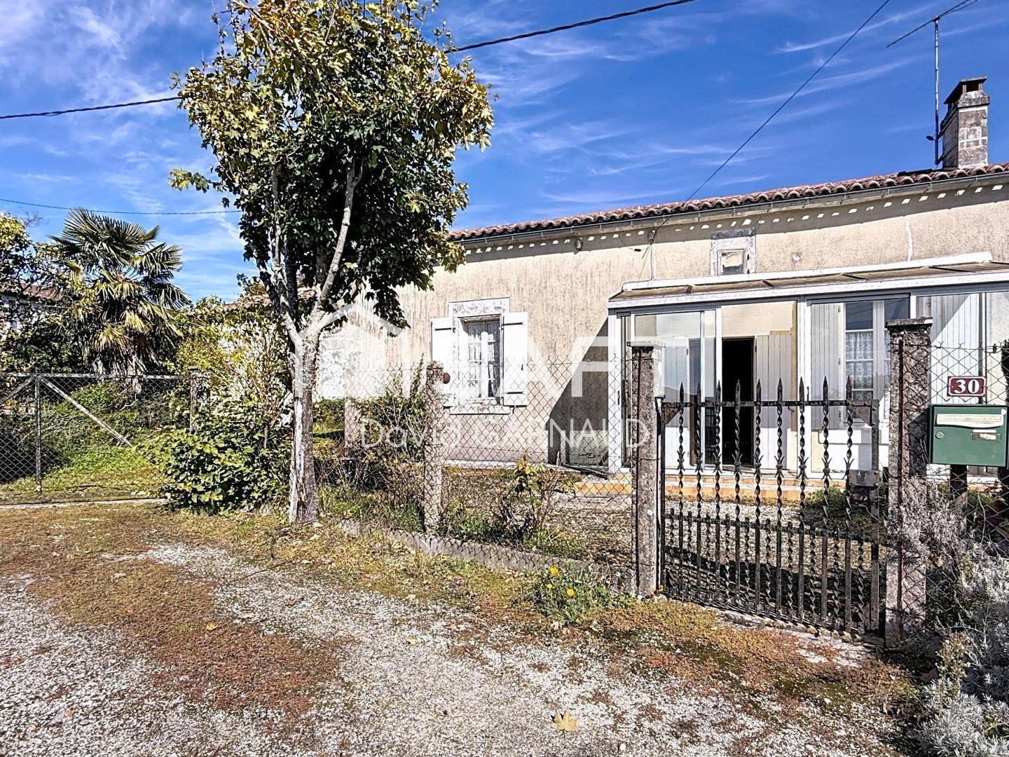 Maison à vendre - 5 pièces - 96m2 - Bellevigne (16120)