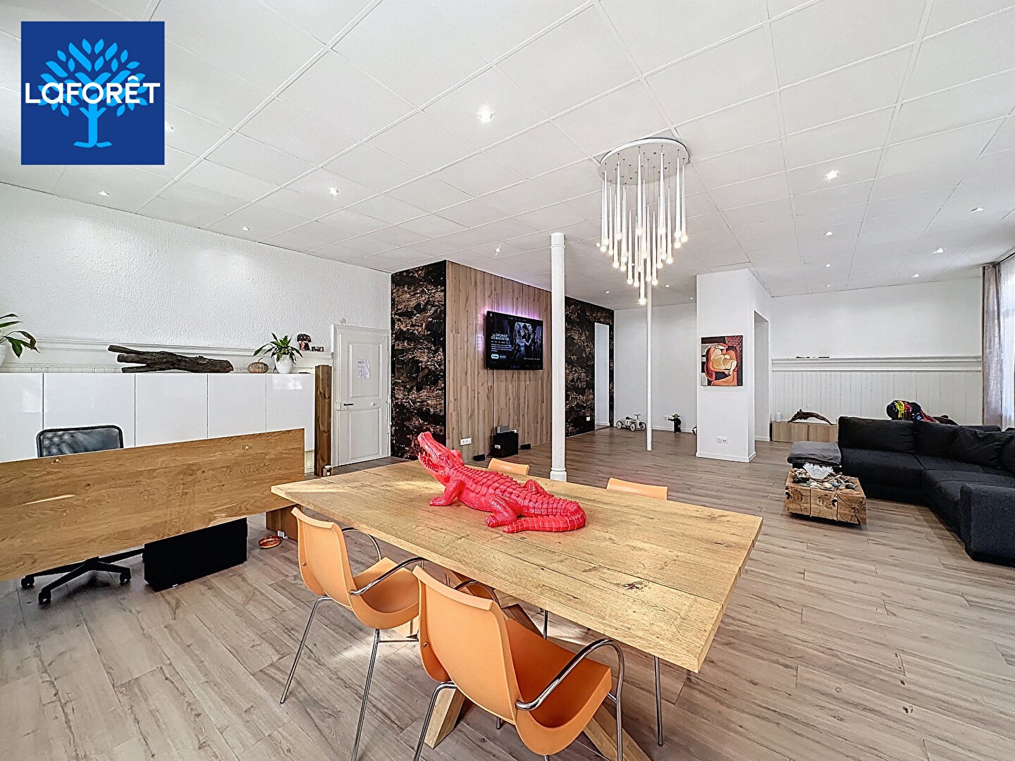 Local commercial 4 pièces 125 m²