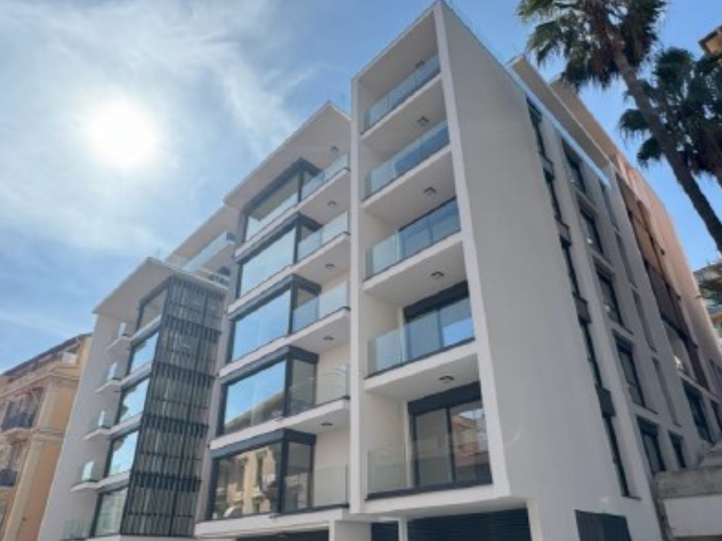 Locaux à vendre - 436m2 - Beausoleil (06240)