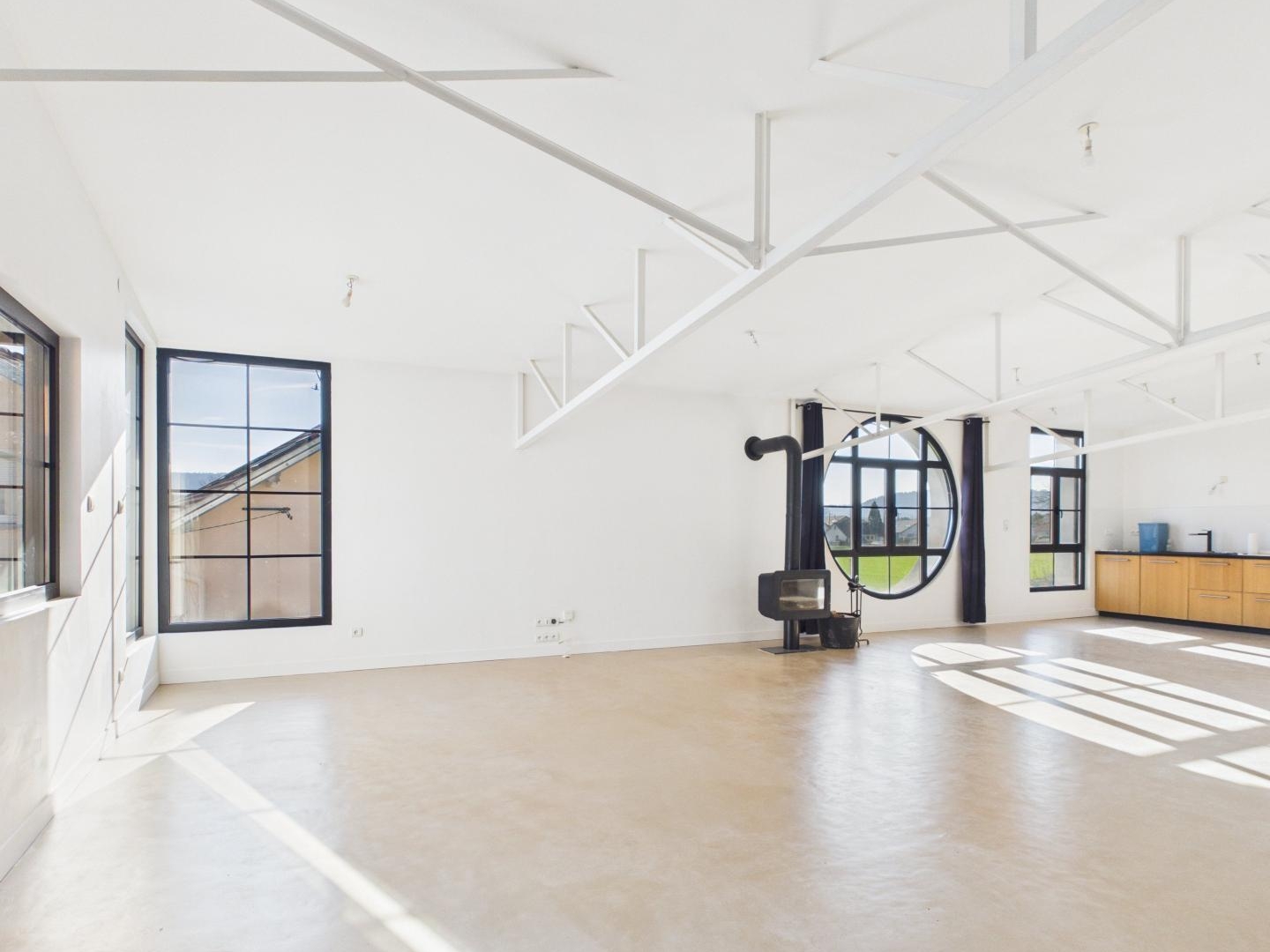 Immeuble à vendre - 5 pièces - 178m2 - Saint-Étienne-Lès... (88200)