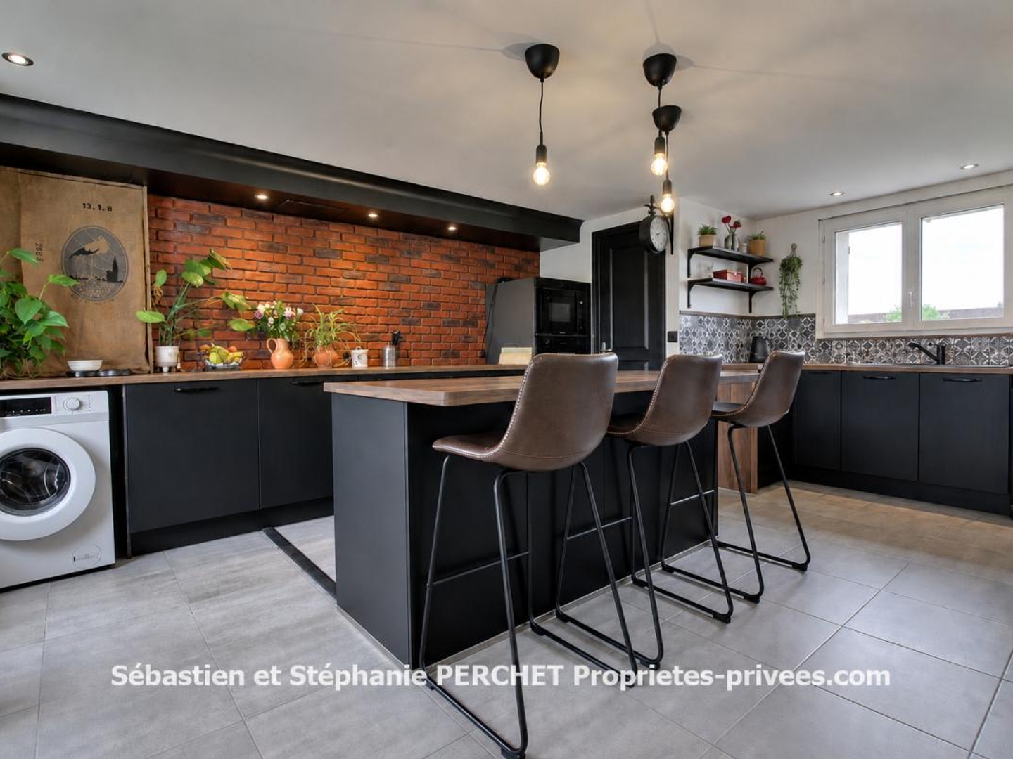 Maison à vendre - 7 pièces - 144m2 - Loigny-La-Bataille (28140)