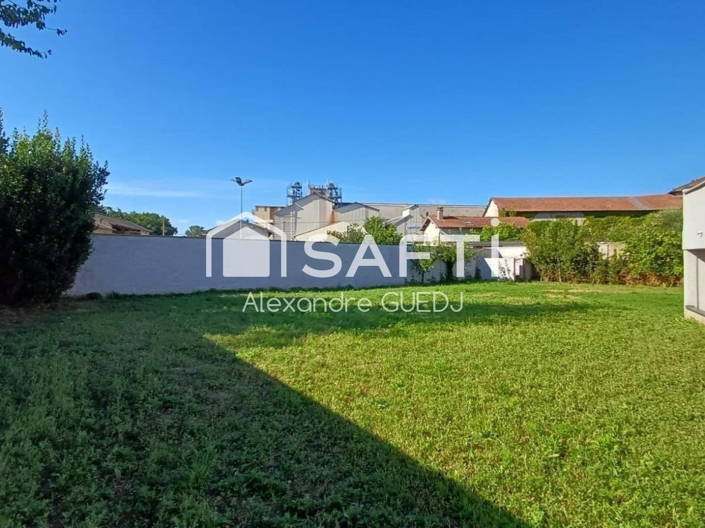 Maison à vendre - 7 pièces - 184m2 - Saint-André-De-Corcy (01390)