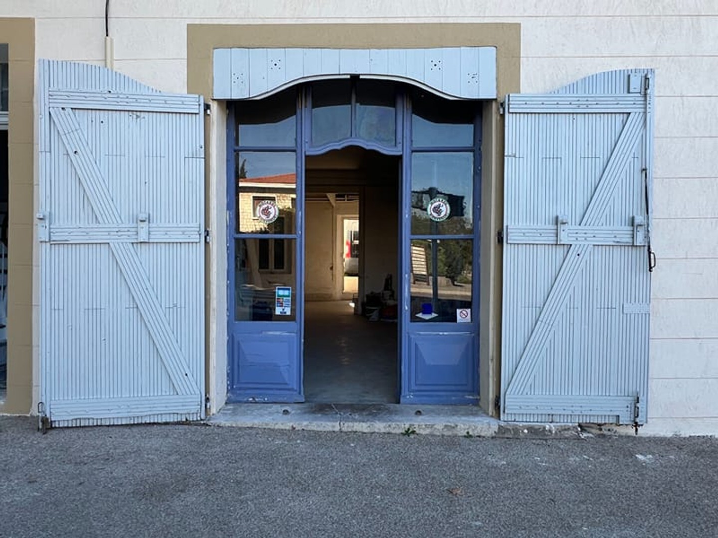 Local 3 pièces 74 m²