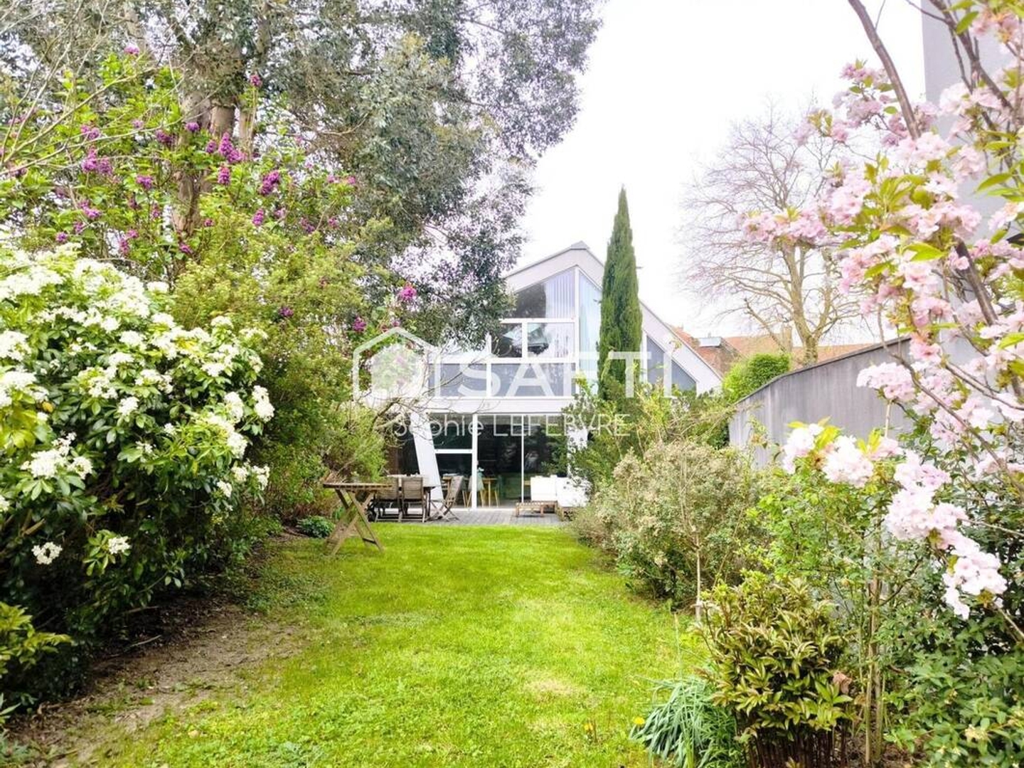 Maison 6 pièces 150 m²