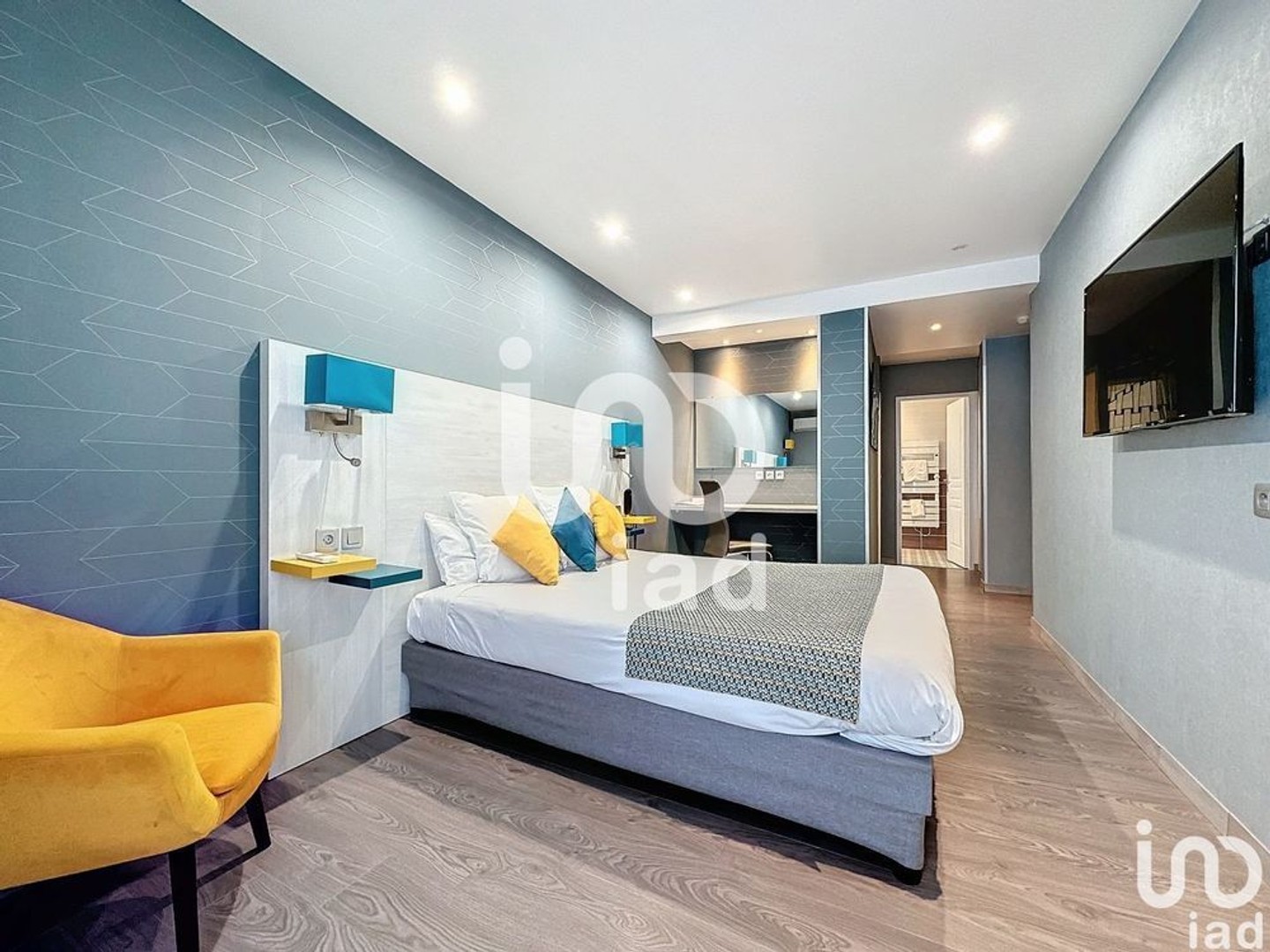 Vente Hôtel 3* 1 750 m²