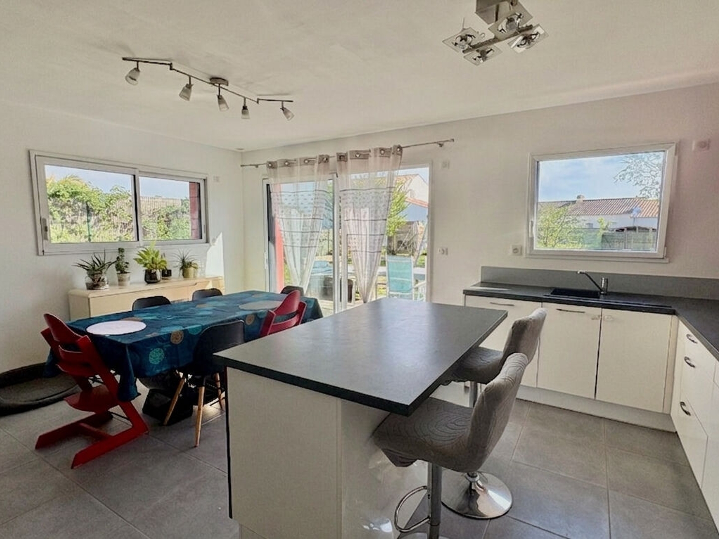 Maison Givrand 5 pièce(s) 99 m2