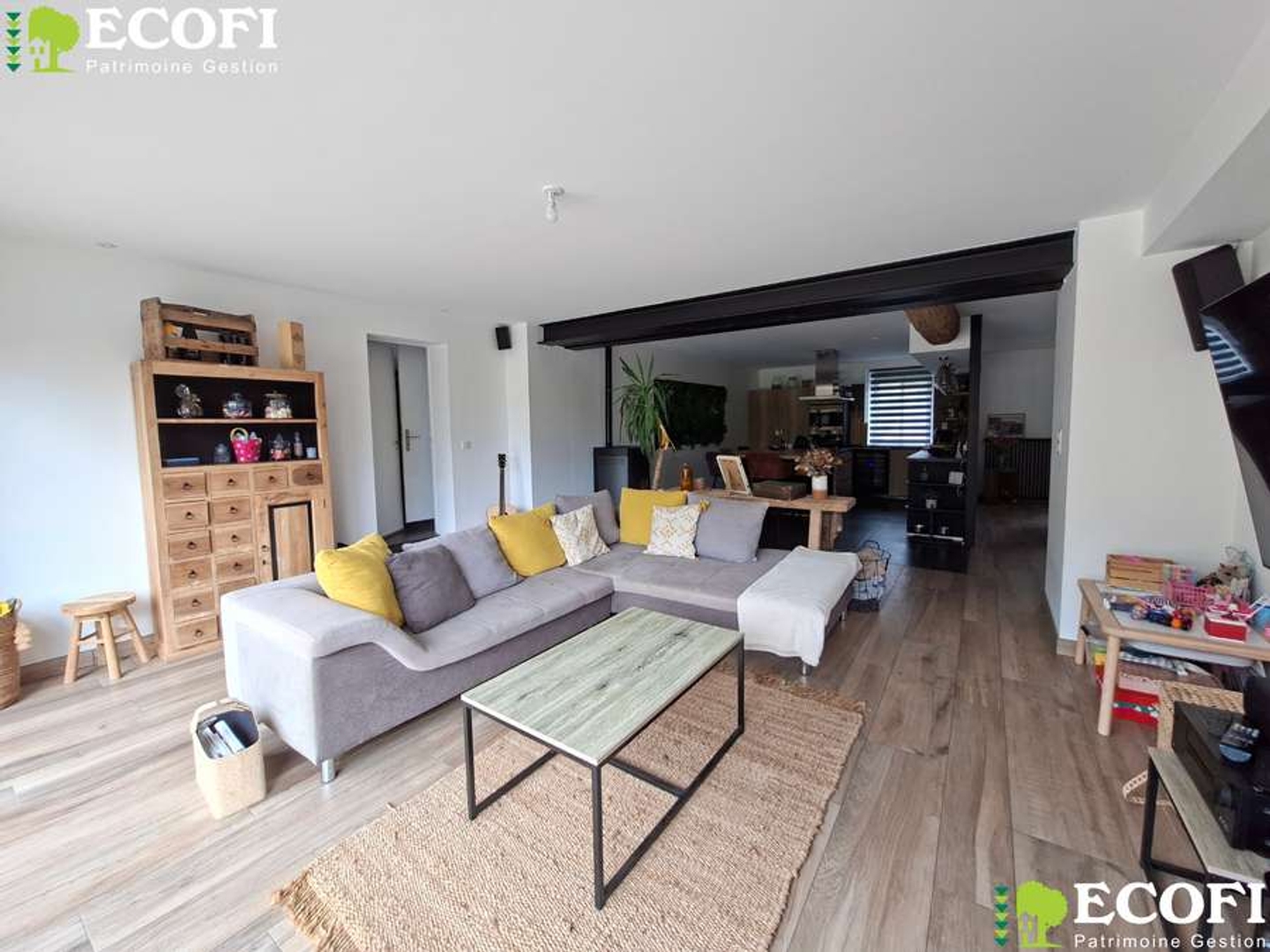 Maison 7 pièces 221 m²