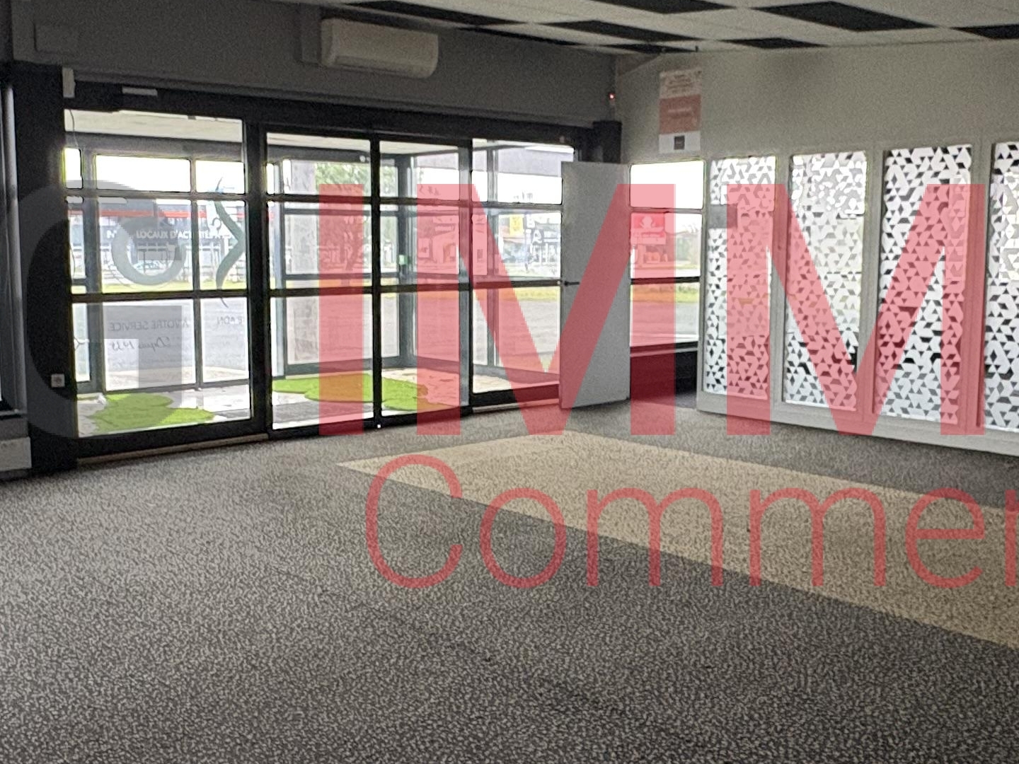 Bureaux à vendre - 1150m2 - Niort (79000)