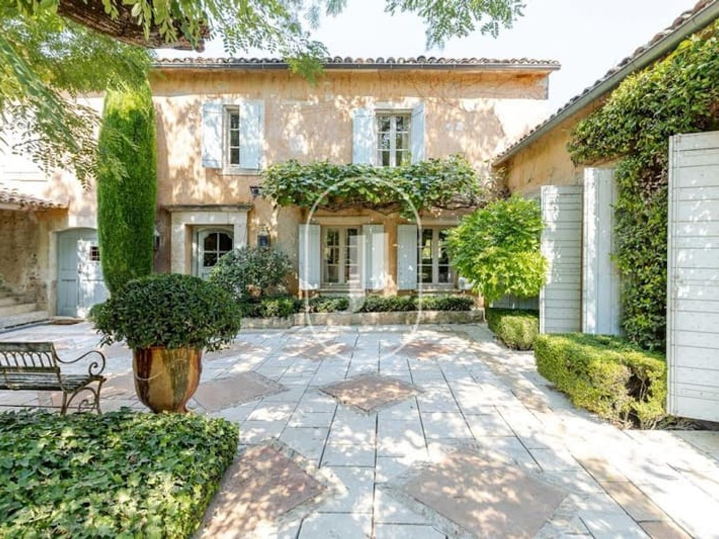 Propriété 14 pièces 545 m²