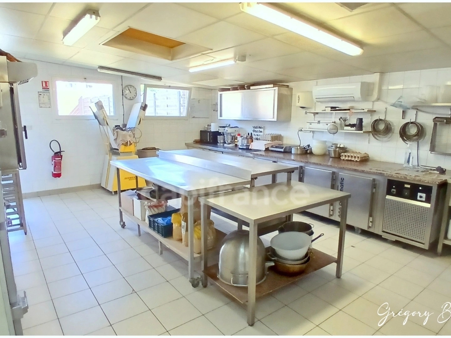 Magasin à vendre - 6 pièces - 186m2 - Lesquin (59810)