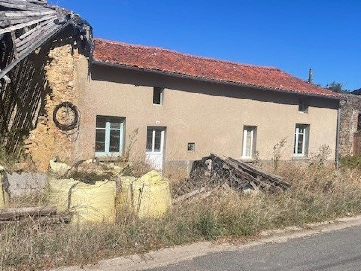 Maison à vendre - 4 pièces - 160m2 - Le Dorat (87210)