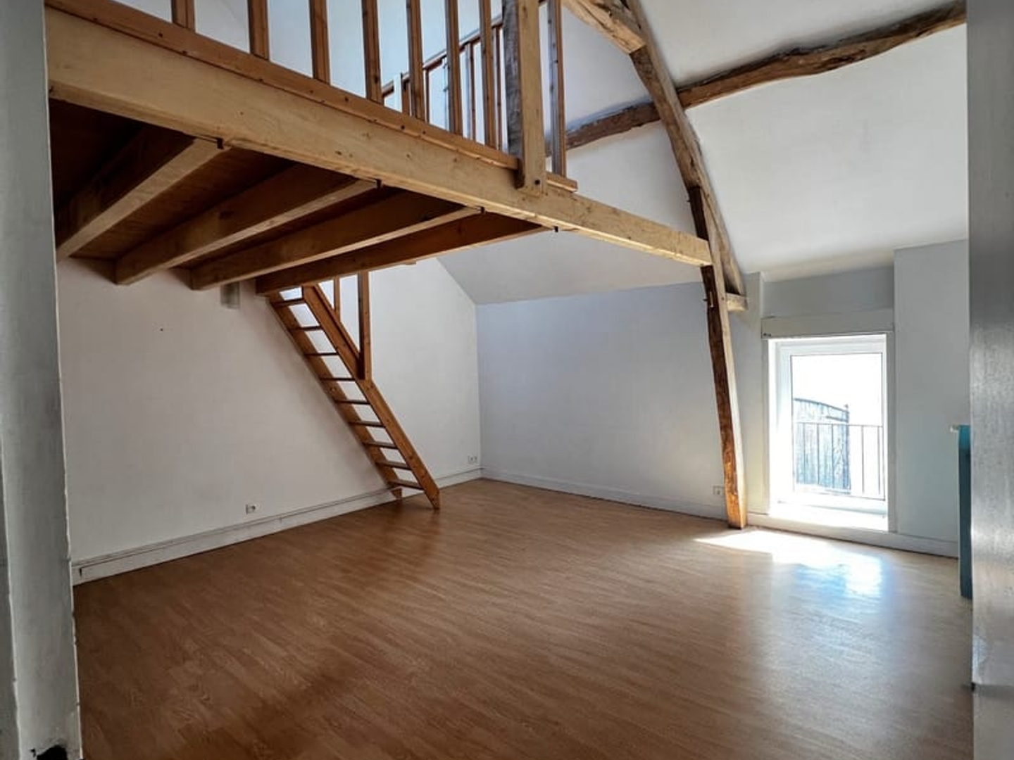 Maison à vendre - 6 pièces - 161m2 - Beaumont-En-Véron (37420)