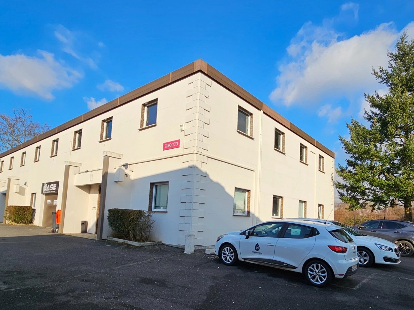 Commerce 13 pièces 415 m²
