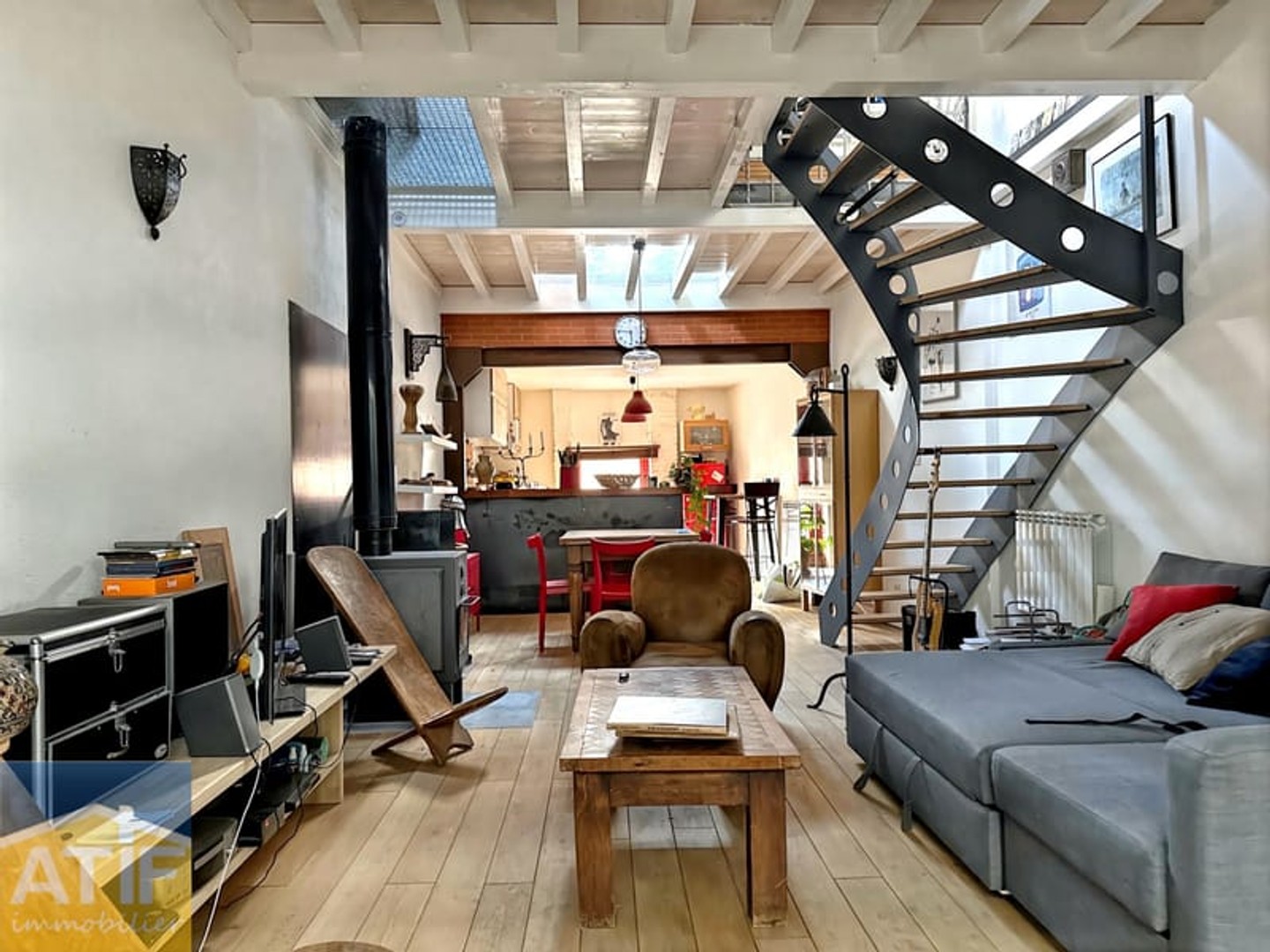 Immeuble à vendre - 7 pièces - 187m2 - Saint-Germain-Laval (42260)