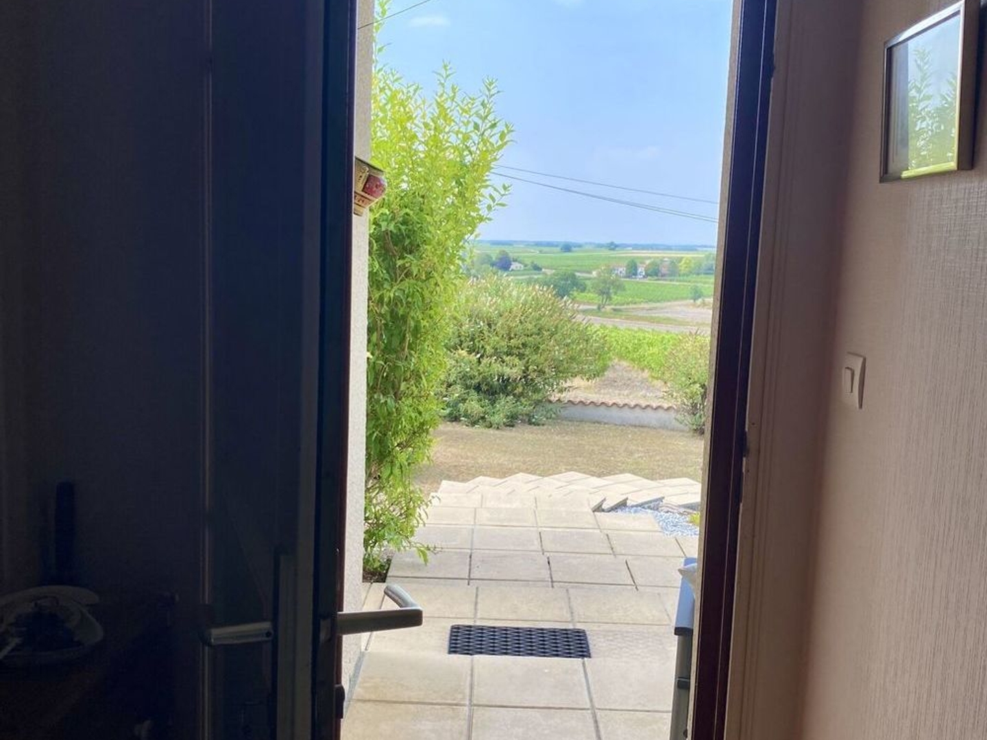 Maison à vendre - 7 pièces - 133m2 - Juillac-Le-Coq (16130)