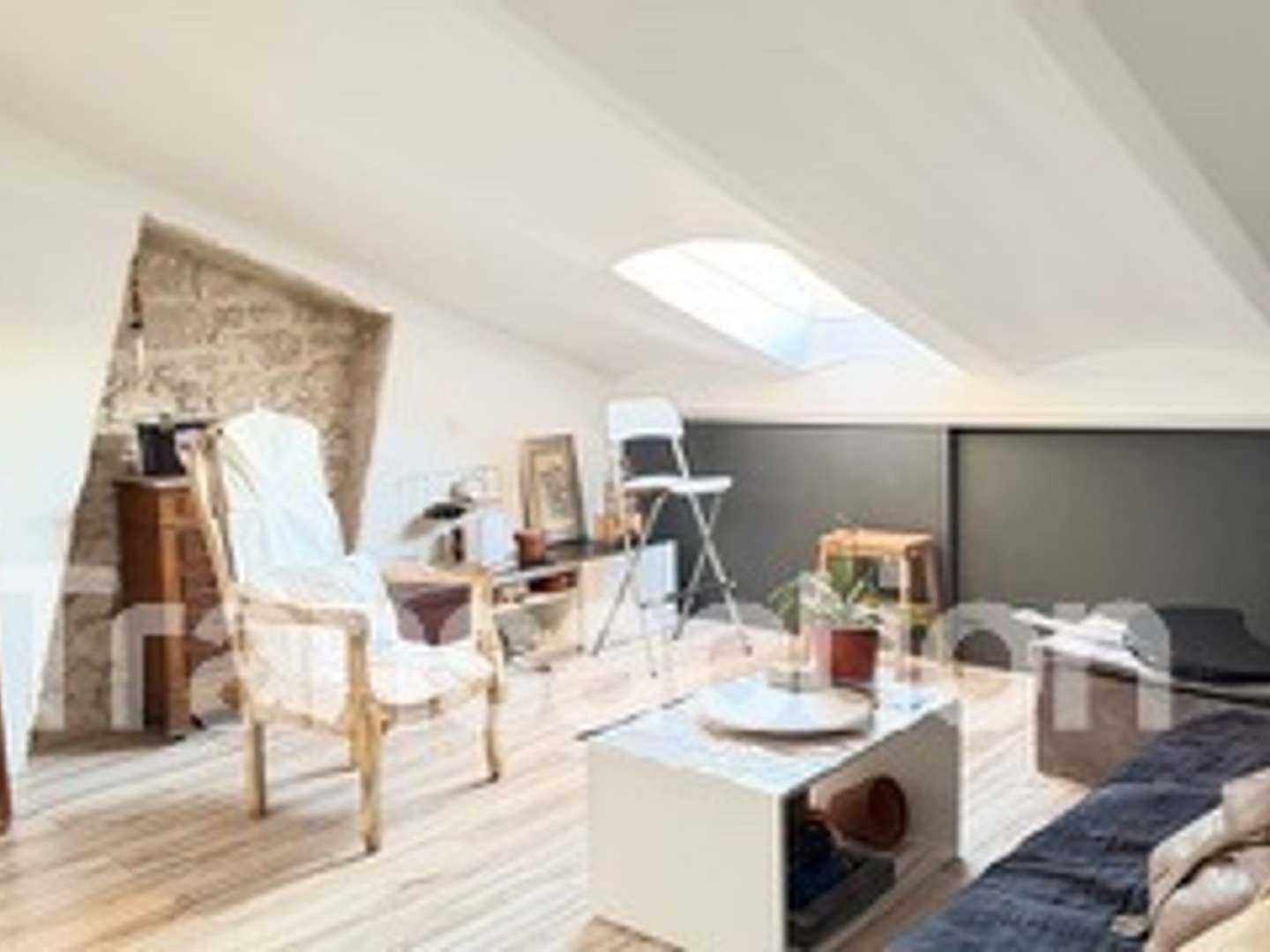 T5 plus T2 meublés, louable, habitable et rentable !