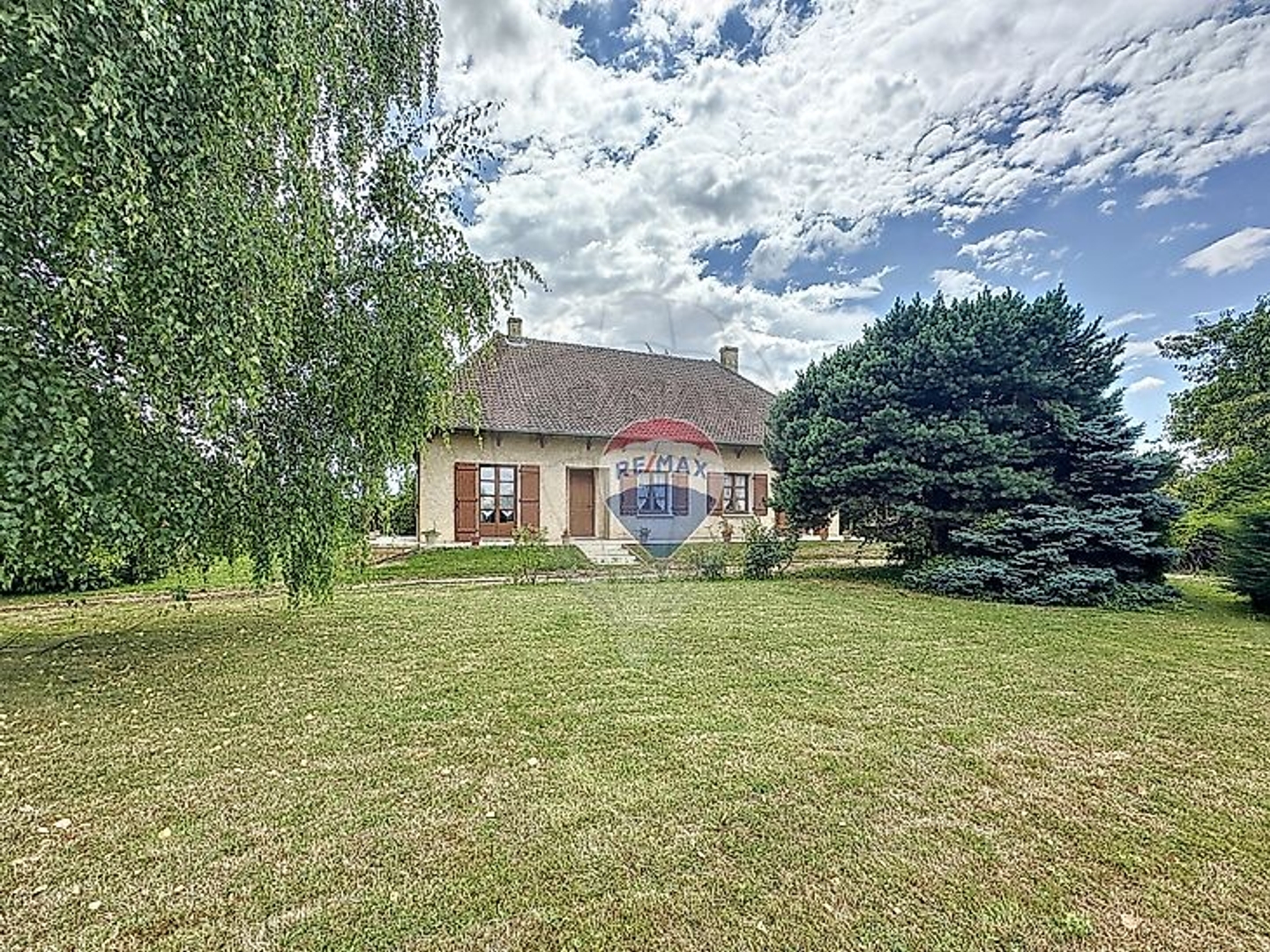 Maison à vendre - 5 pièces - 148m2 - Saint-Germain-Du-... (71370)