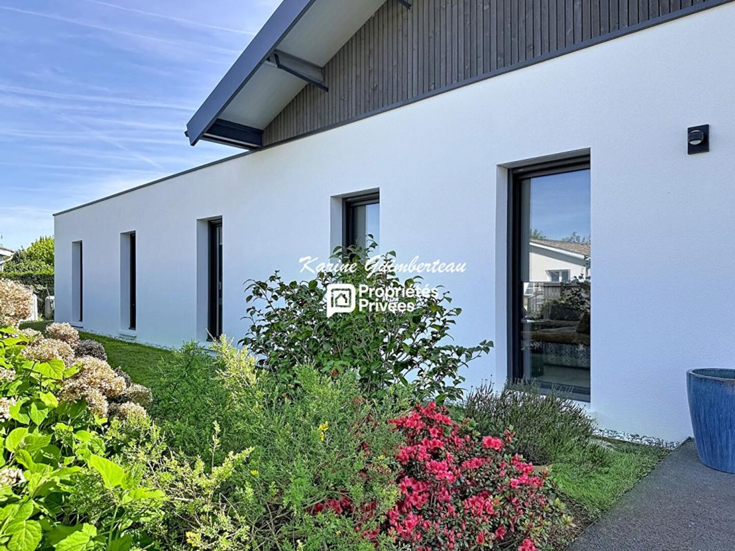 Maison à vendre - 6 pièces - 166m2 - Arveyres (33500)
