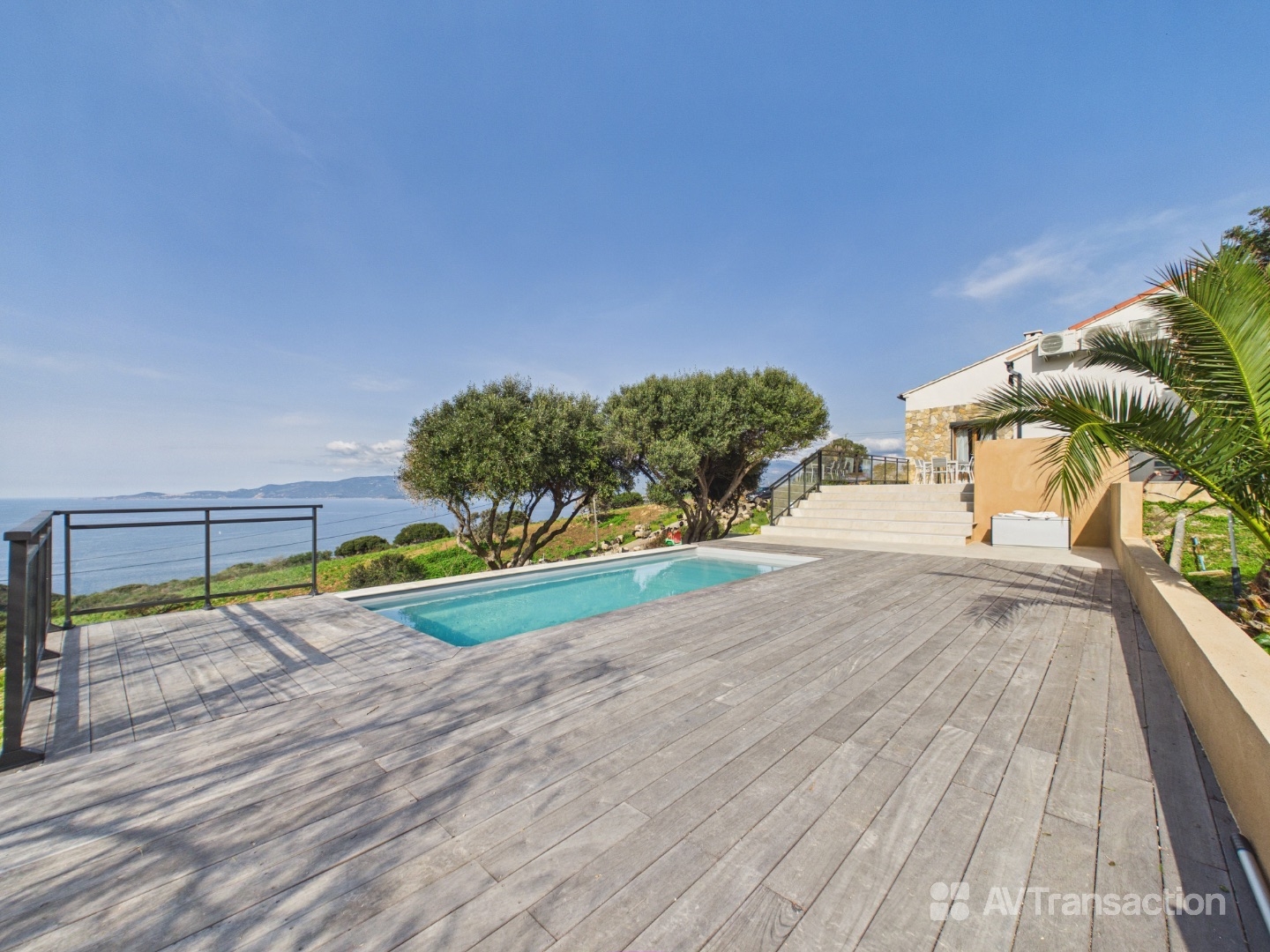 Maison à vendre - 6 pièces - 265m2 - Pevani (20111)