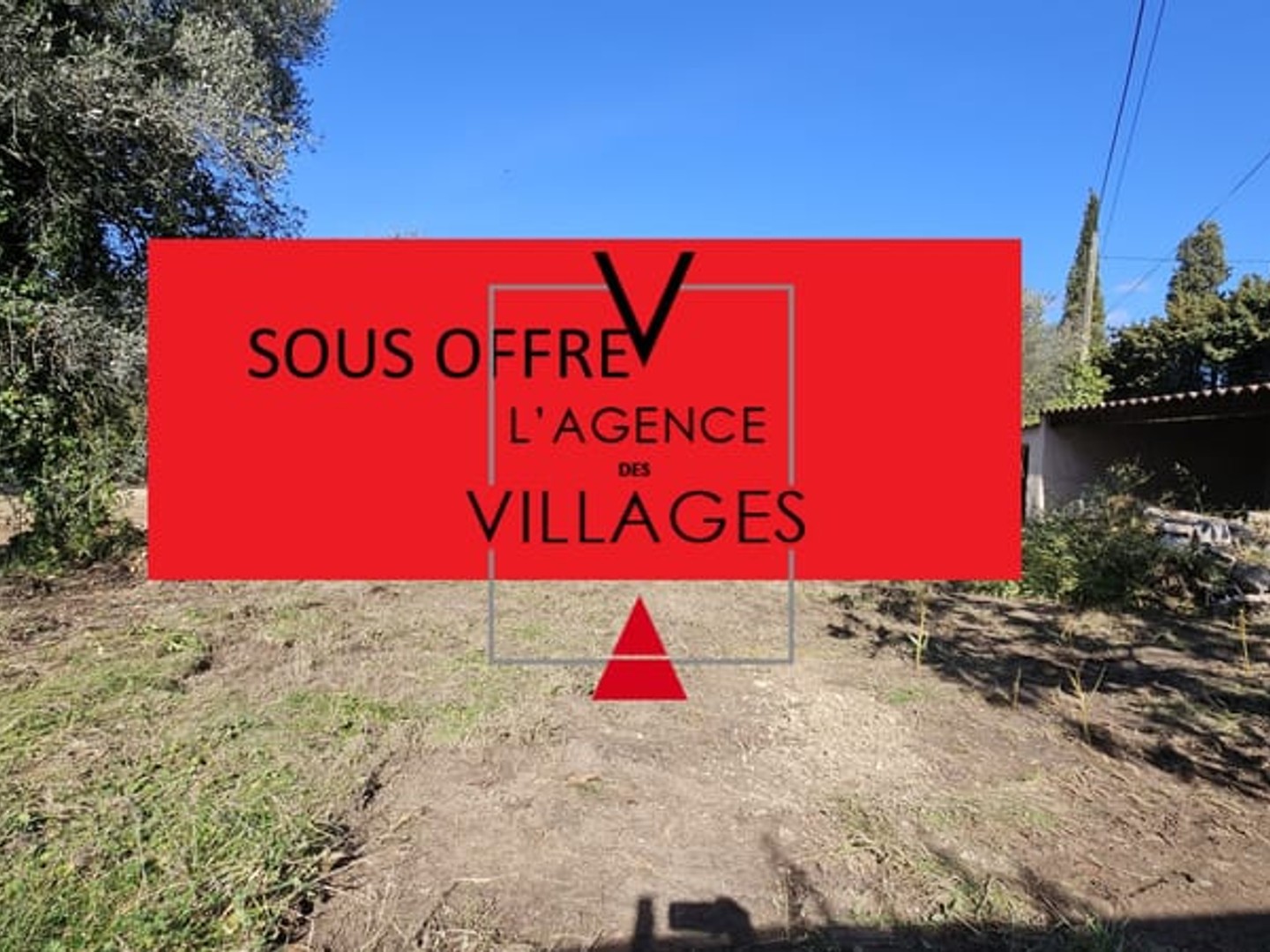 Terrain a batir en coteaux , avec annexes( abris et local )