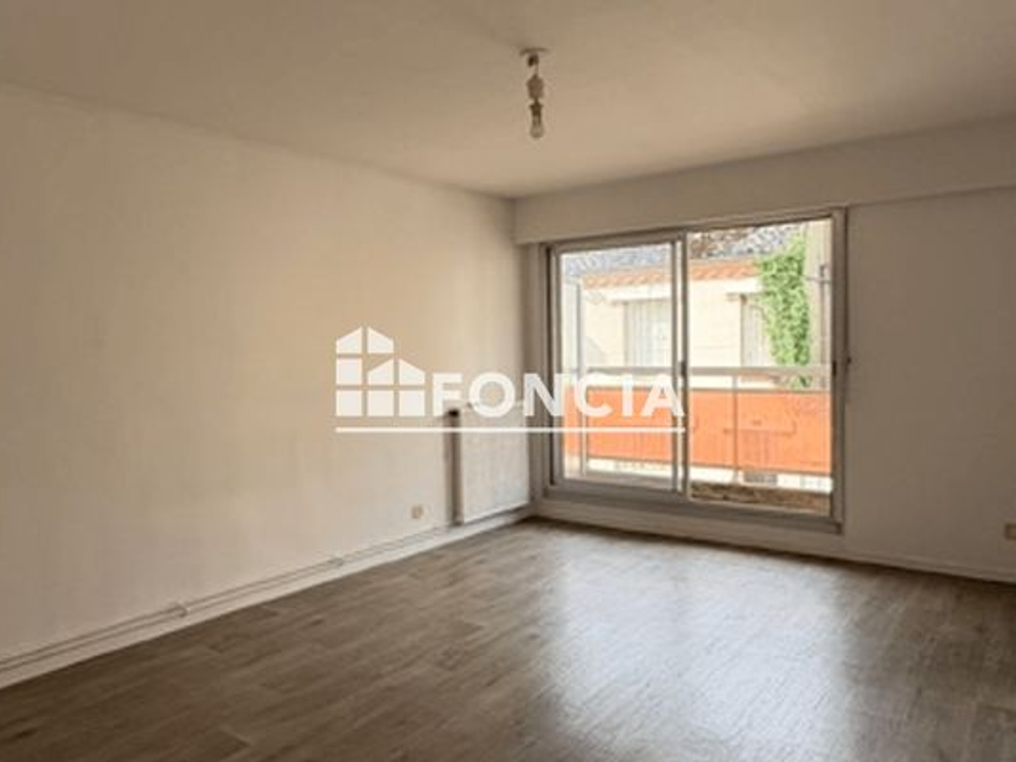 Appartement à vendre - 1 pièce - 32m2 - Charleville-Mézières (08000)