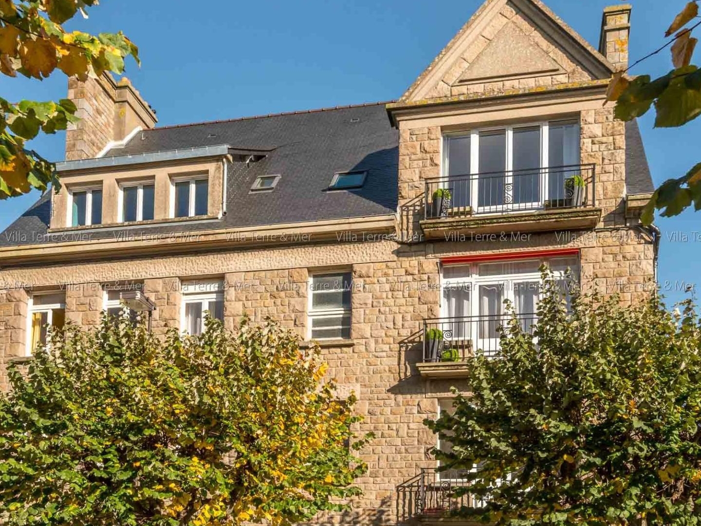 Maison de ville aux grands projets