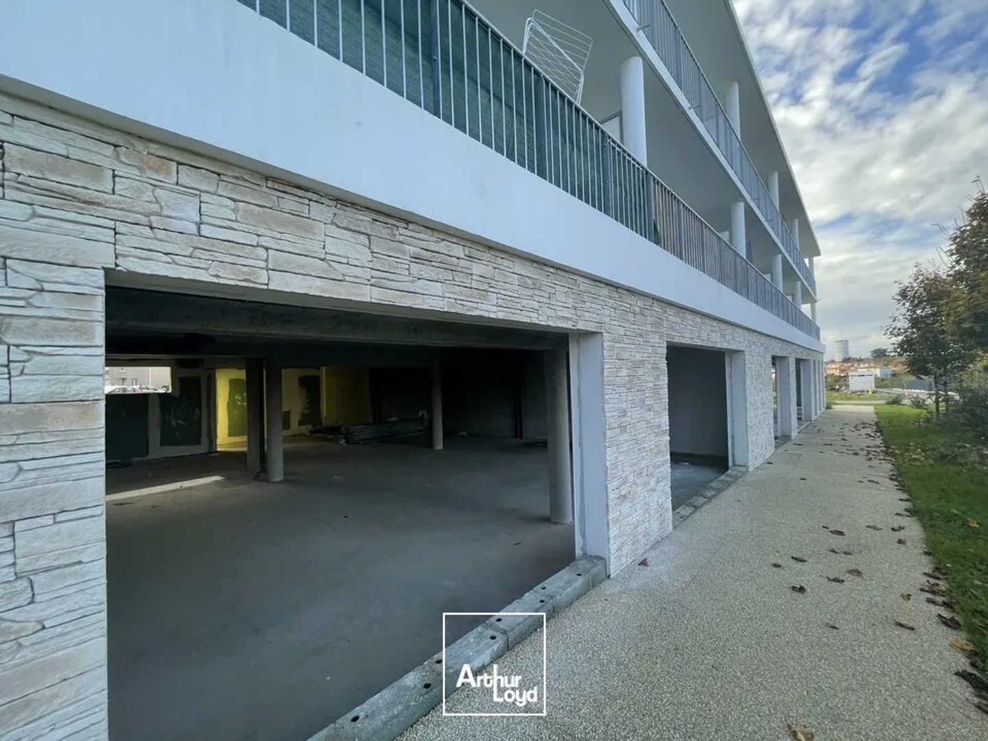 Locaux à vendre - 143m2 - Saint-Benoît (86280)