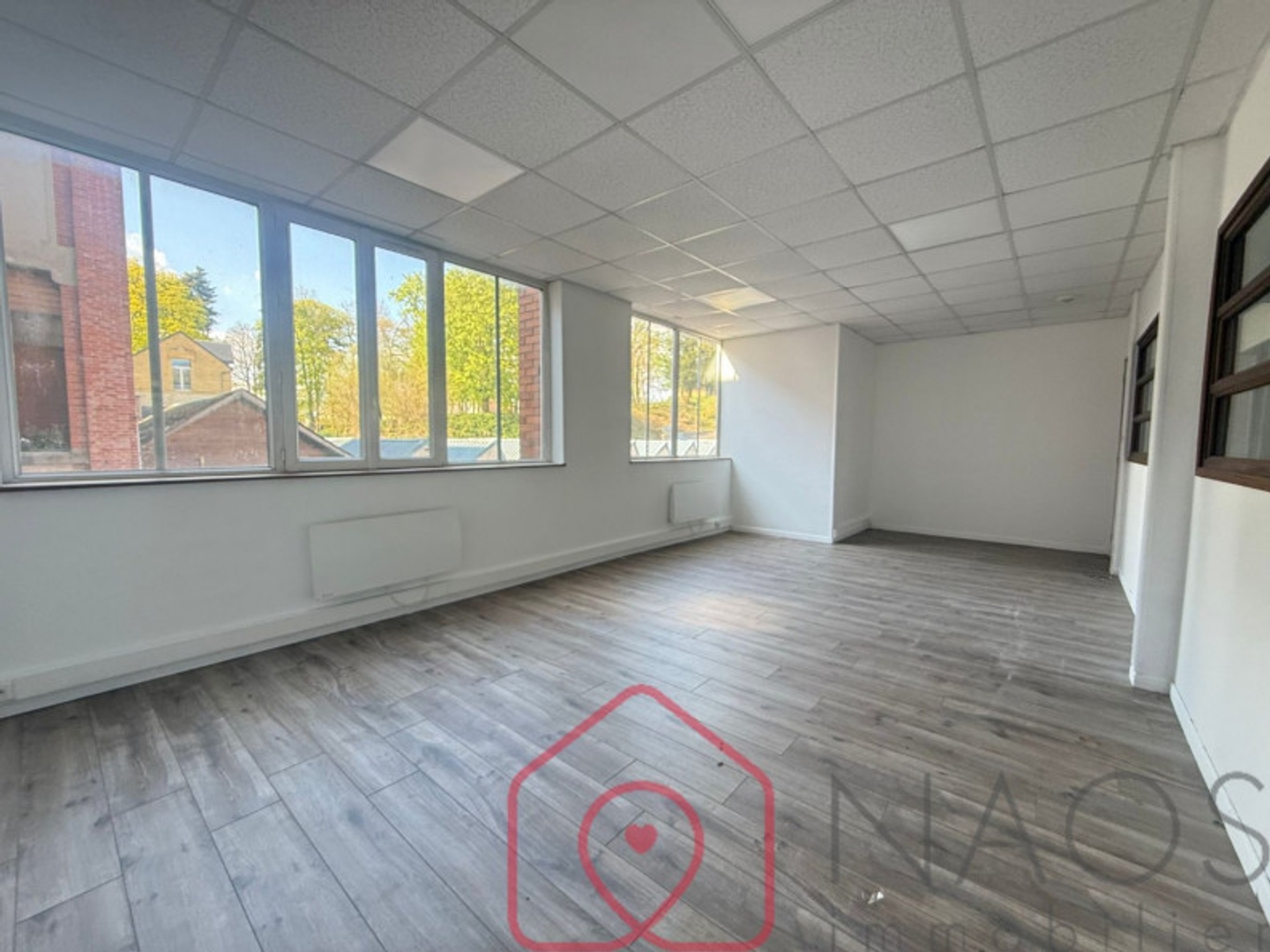Local d'activité 2 pièces 44 m²