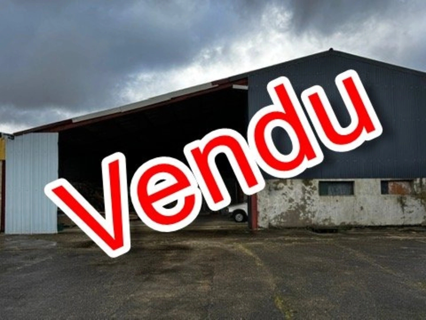 Magasin à vendre - 550m2 - Lion-Devant-Dun (55110)