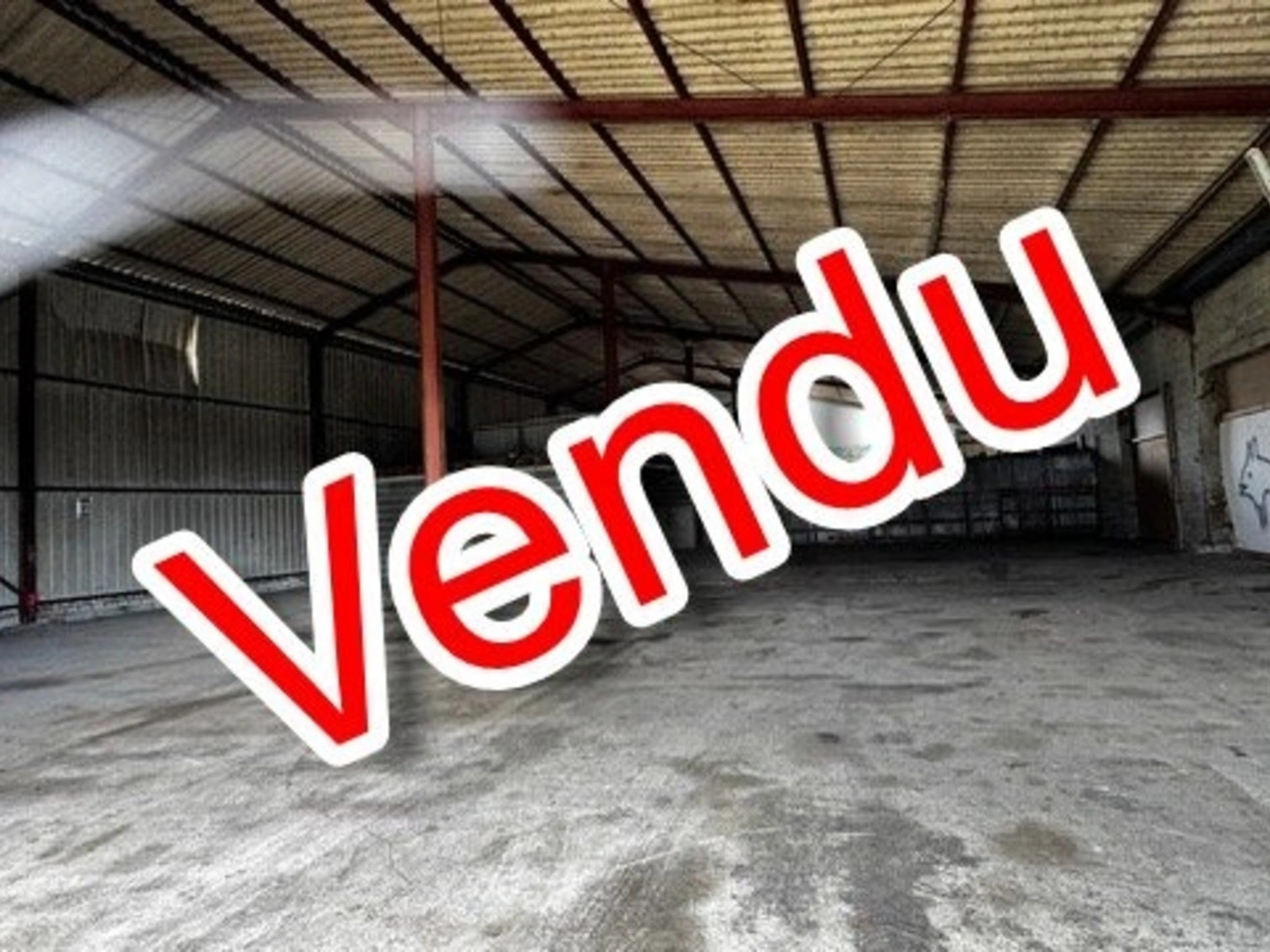 Magasin à vendre - 550m2 - Lion-Devant-Dun (55110)