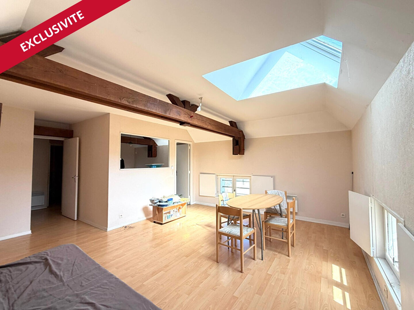 Appartements Le Vigeant 6 pièce(s) 134.51 m2