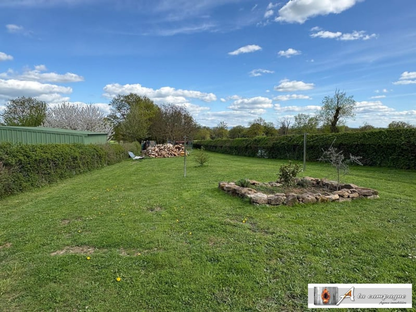 Maison à vendre - 4 pièces - 95m2 - Chambon-Sur-Voueize (23170)