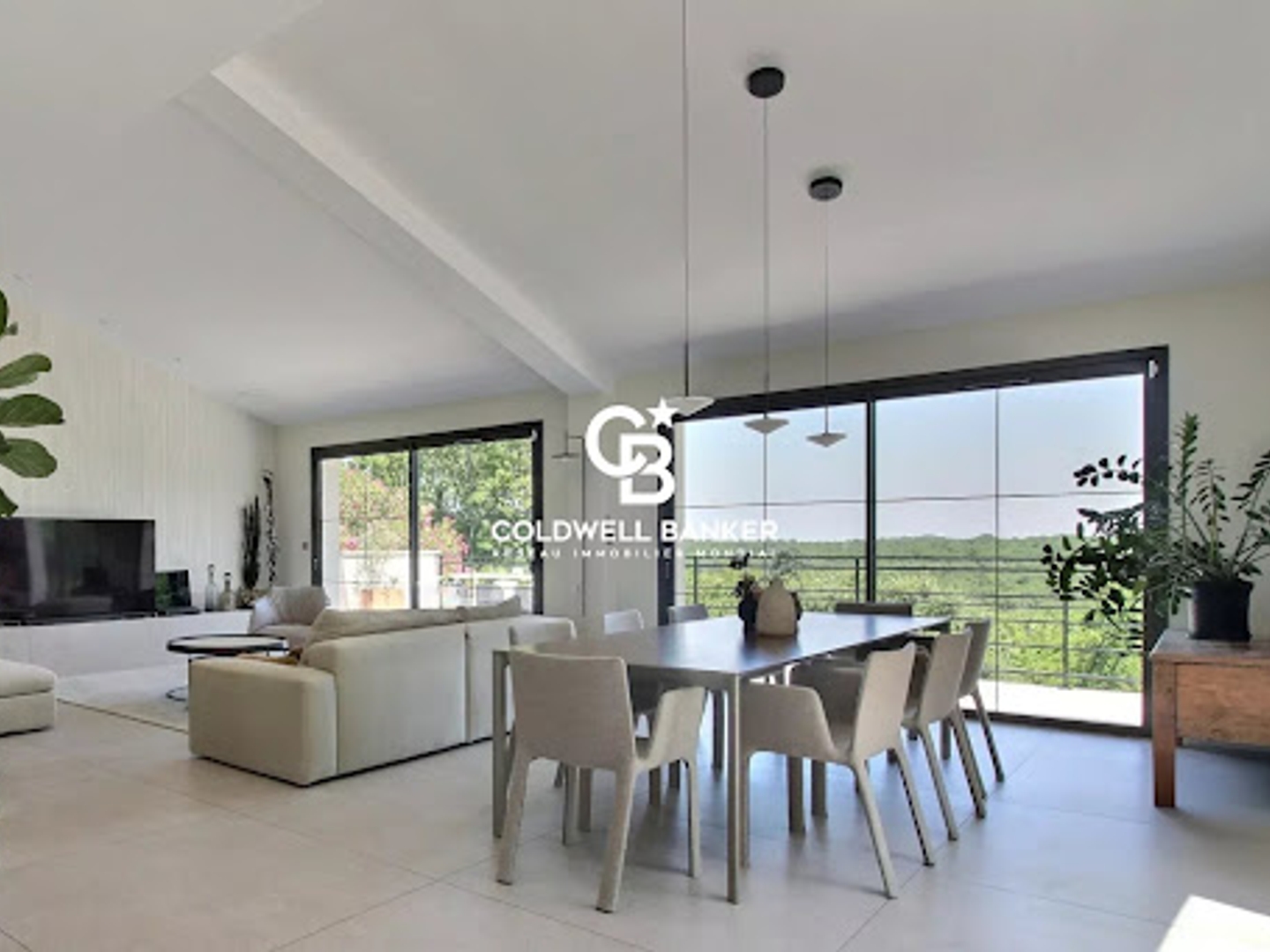 Maison 8 pièces 285 m²