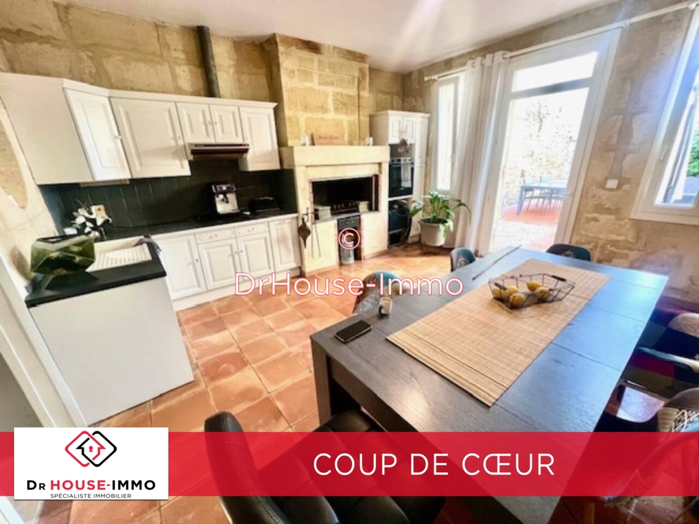 Maison 10 pièces 300 m²