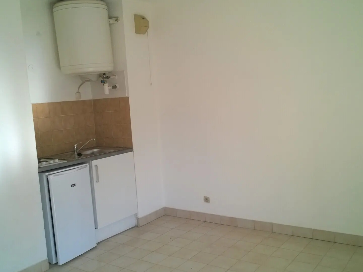 Parking / garage / box à vendre - 22m2 - Nice (06100)