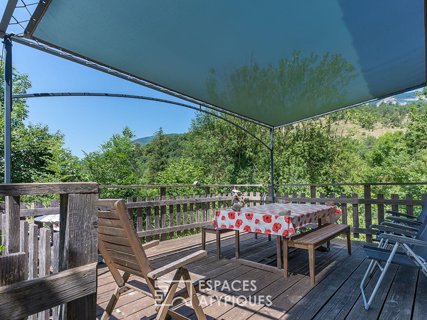 Maison à vendre - 10 pièces - 257m2 - Saint-Julien-En-Q... (26150)