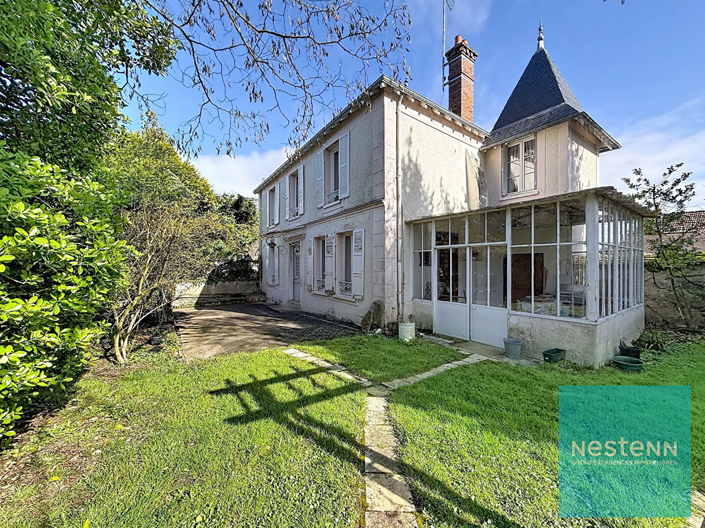 Maison de charme 6 pièces à vendre à Ville Saint Jacques