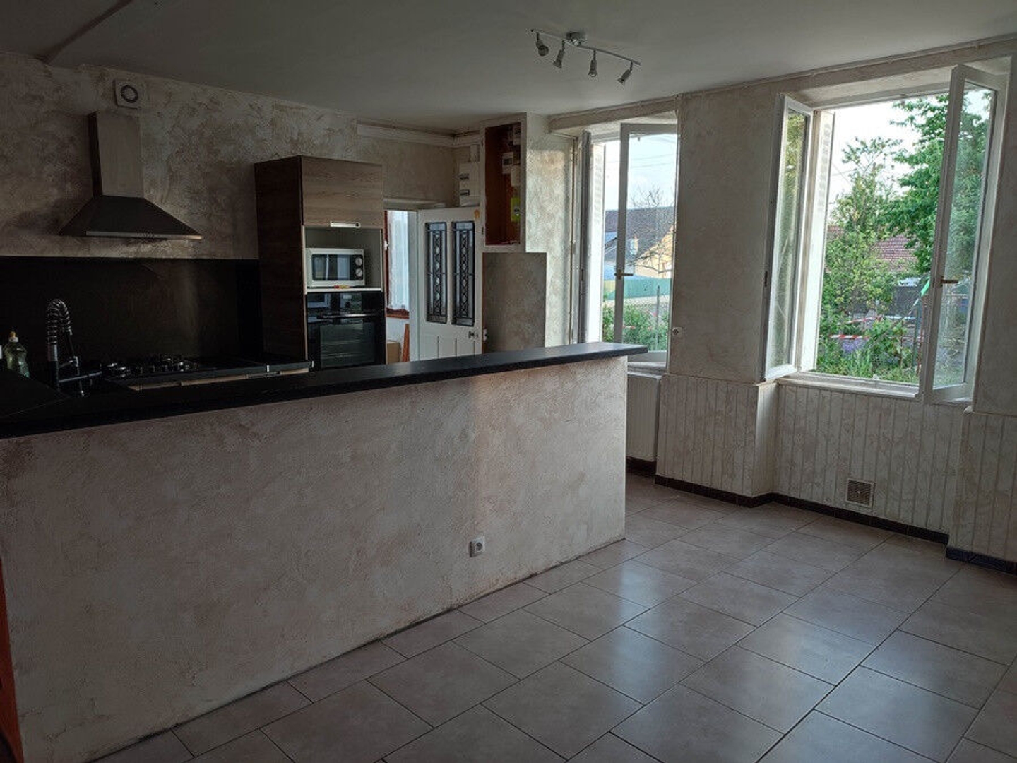 Maison à vendre - 4 pièces - 124m2 - Torteron (18320)