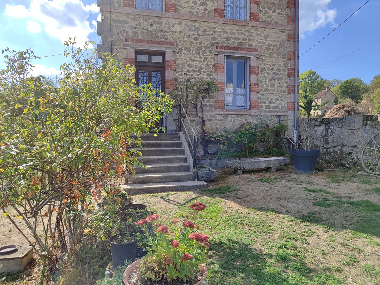MAISON ET GRANGE