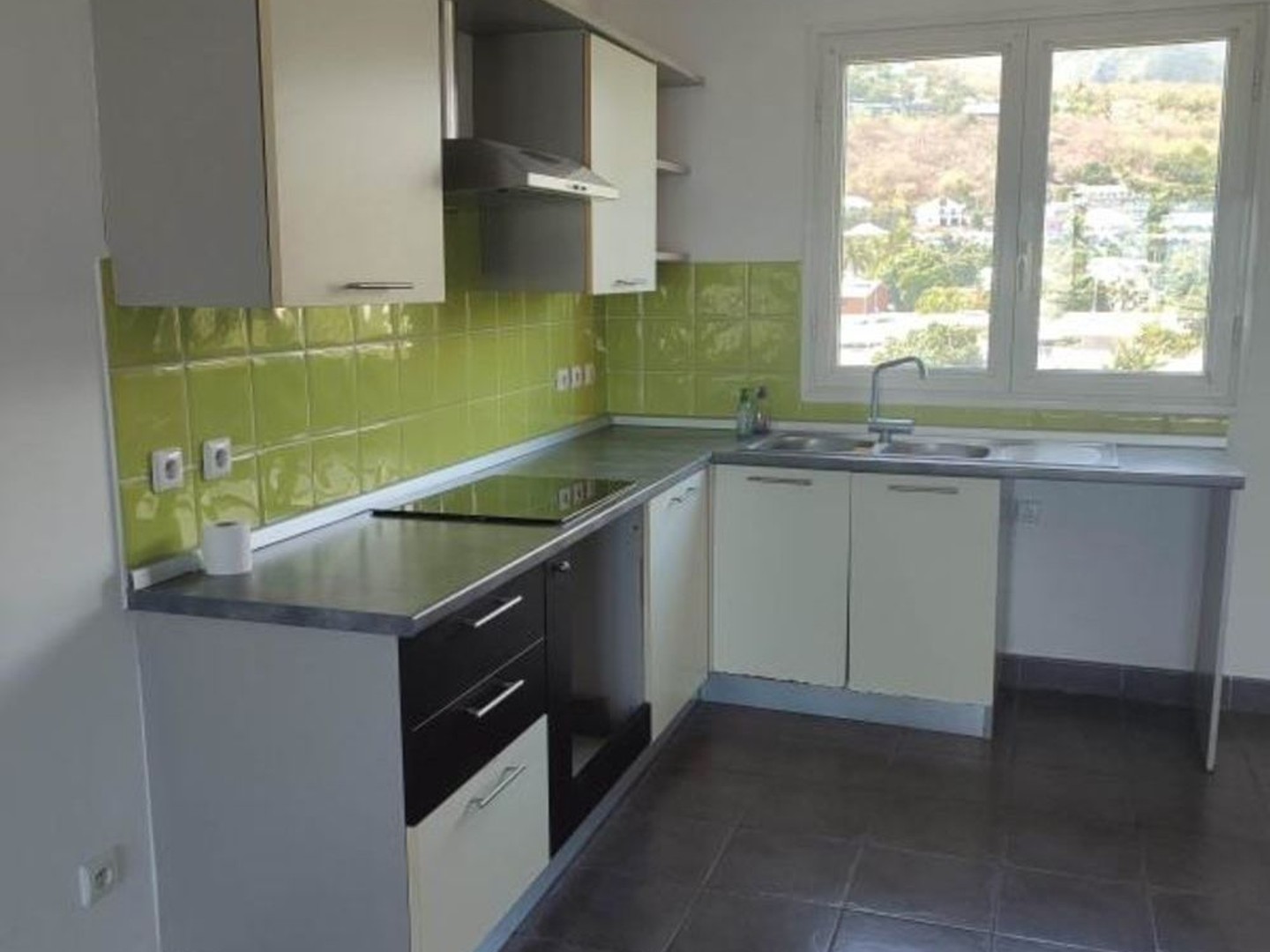 Appartement à vendre - 4 pièces - 77m2 - La Possession (97419)