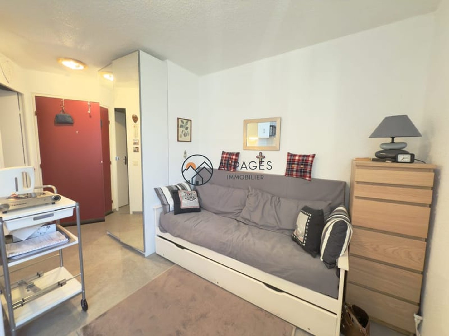 Studio 1 pièce 14 m²
