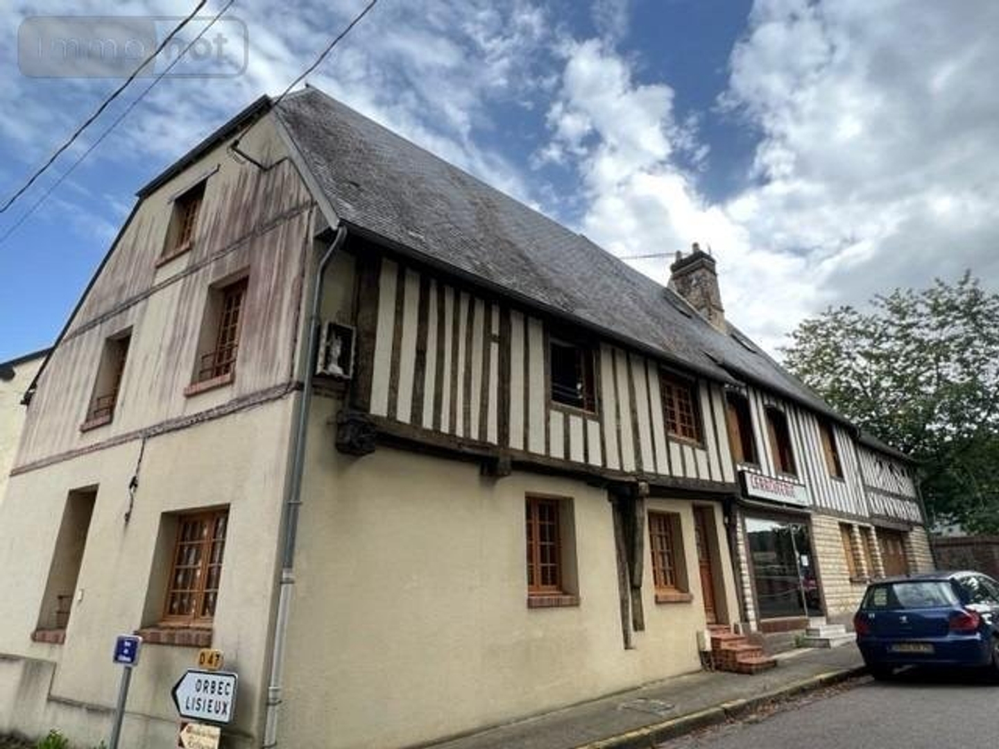 Immeuble à vendre - 10 pièces - 150m2 - Saint-Martin-De-B... (14290)
