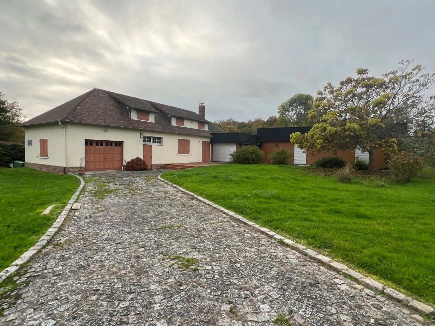Maison à vendre - 7 pièces - 250m2 - Saint-Crespin (76590)