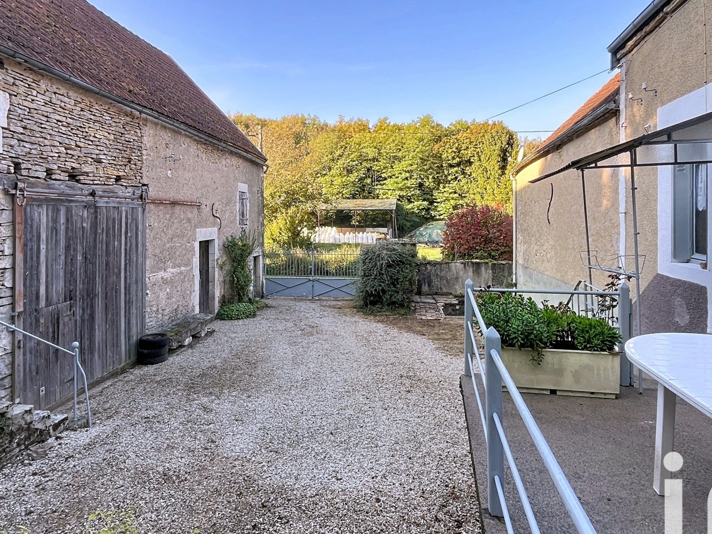 Maison à vendre - 2 pièces - 55m2 - Brosses (89660)