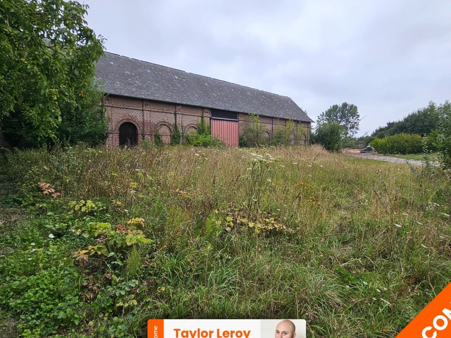 Grange en brique à réhabiliter - 320 m² de potentiel brut !