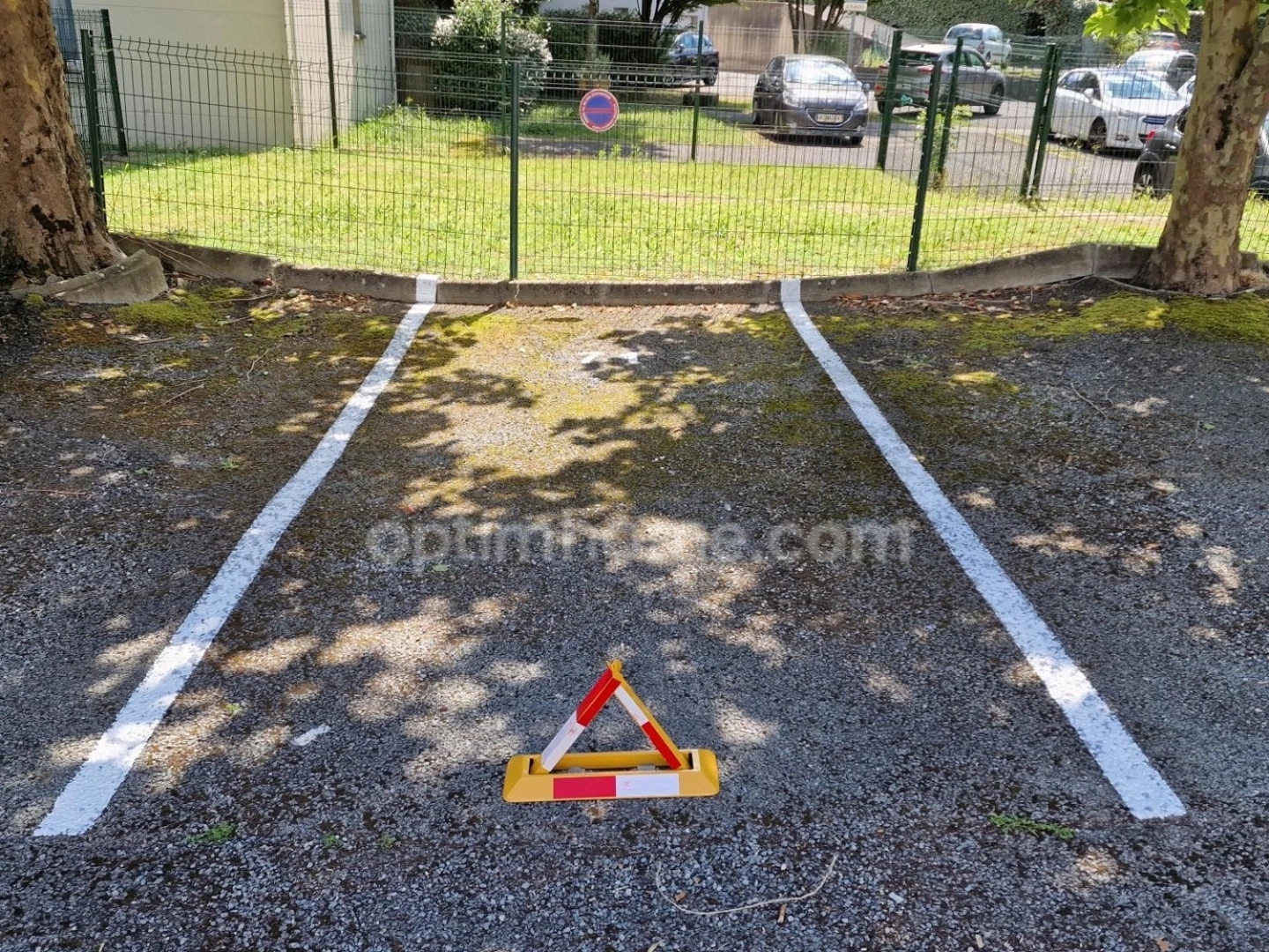 Parking 12 m²