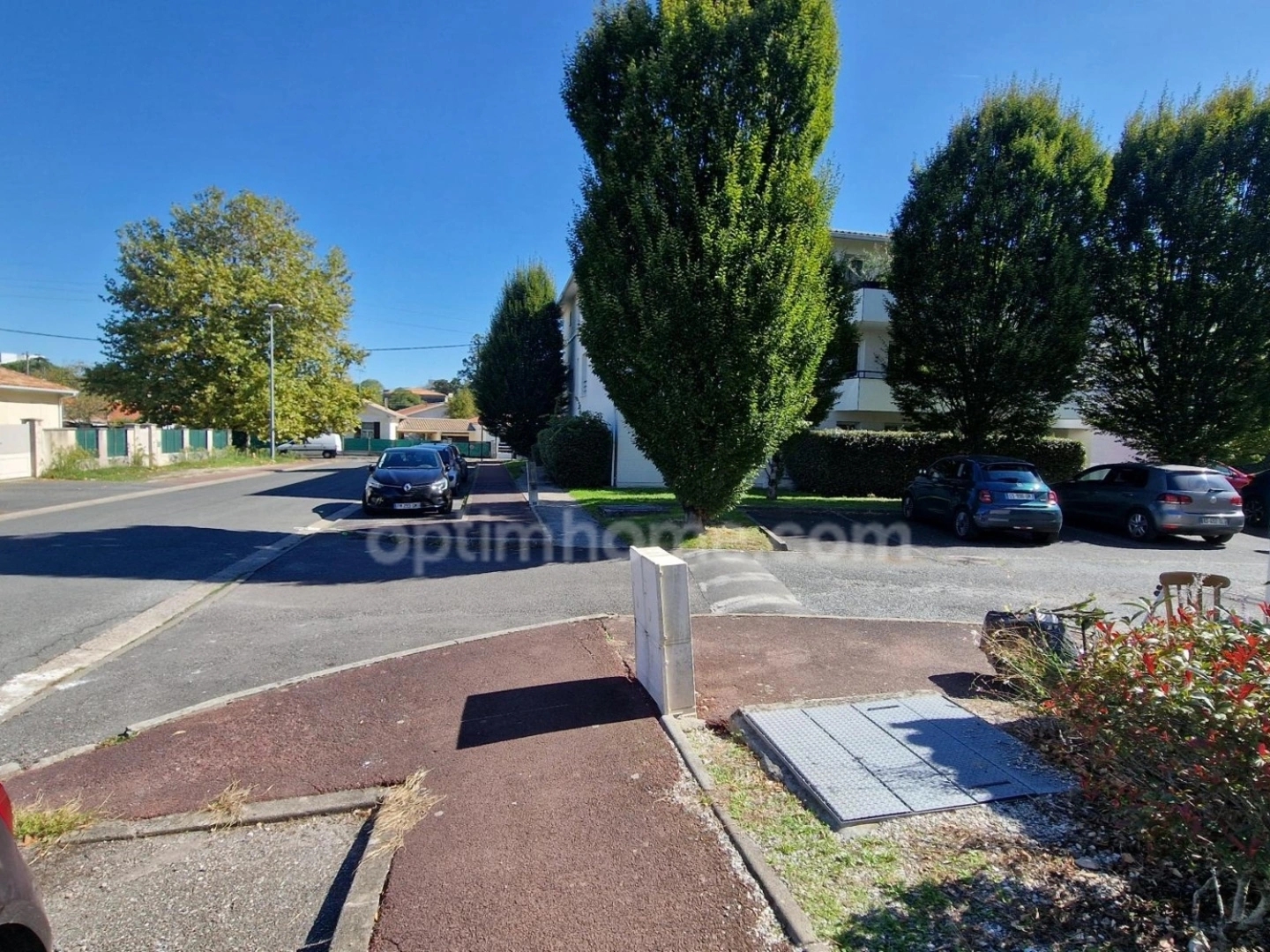 Parking / garage / box à vendre - 12m2 - Bordeaux (33200)