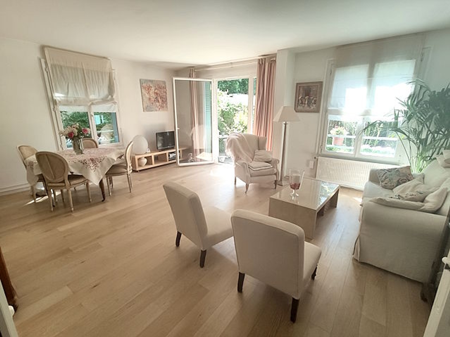 Appartement à vendre - 4 pièces - 93m2 - Chaville (92370)