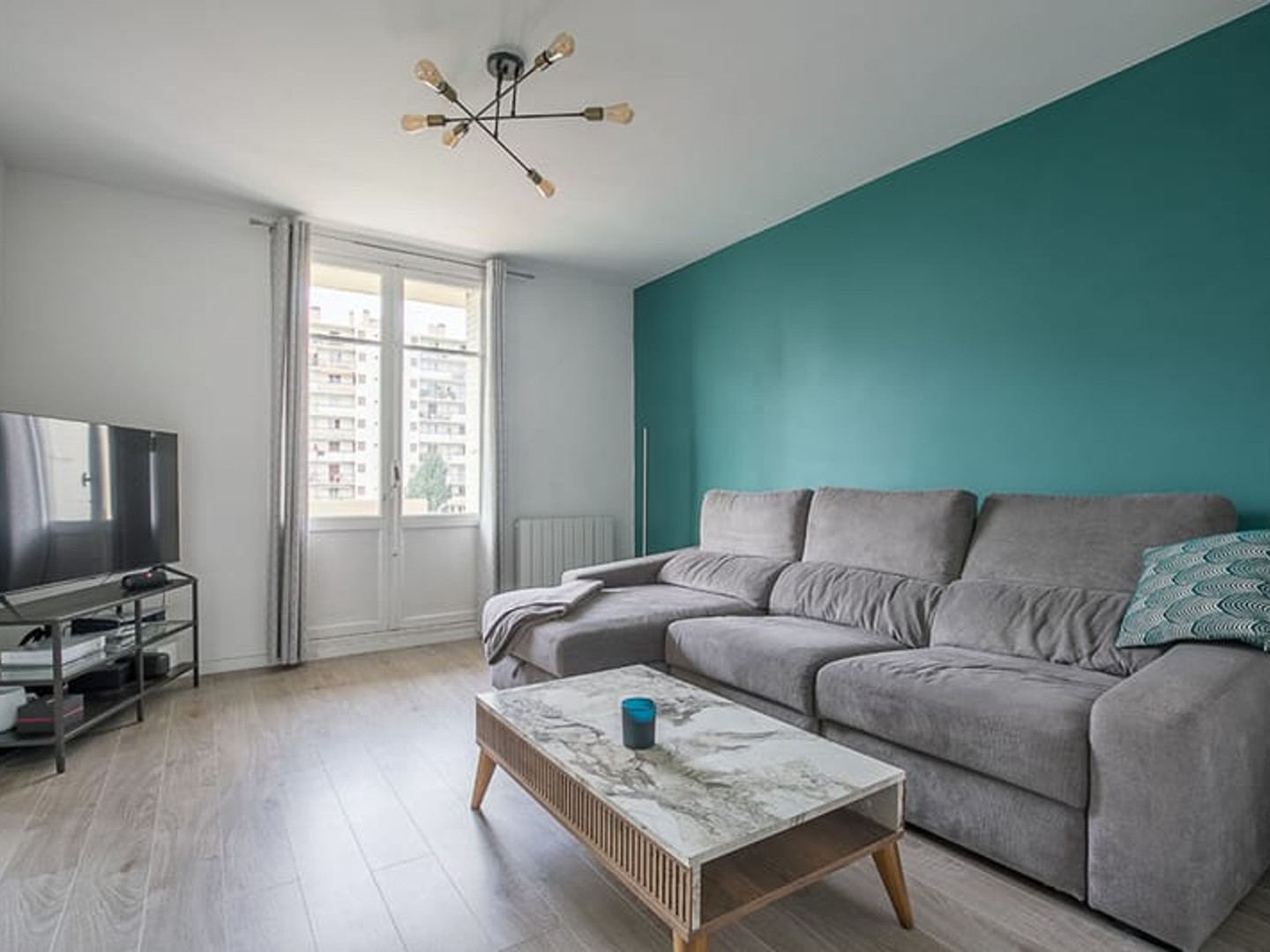 MARSEILLE - Type 2/3 rénové 55.55m²