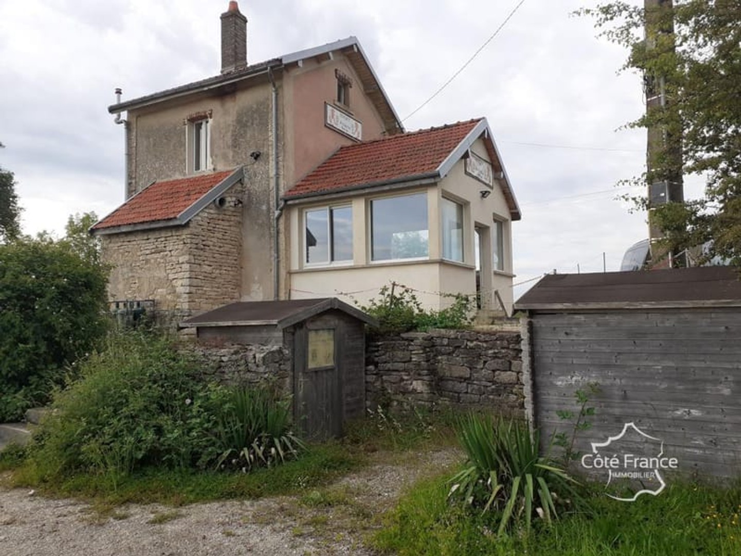 Bureaux 76 m²